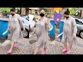 Hot बूब्स KAREENA KAPOOR Pregnant Snapped At CLINIC Bandra Big Boobs