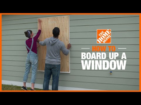 How to Board up a Window Before a Storm