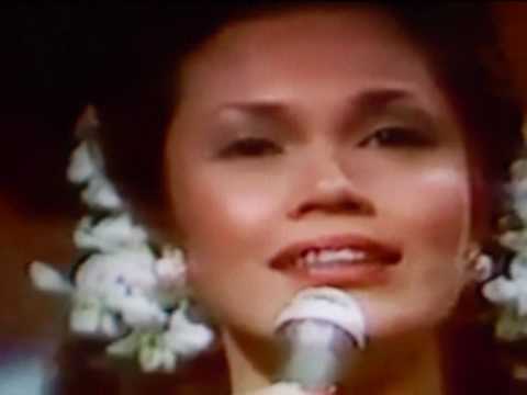 KARTINA DAHARI - Es Lilin