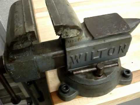 Tour of my Wilton machinist vise model 644 & maple table top work bench: