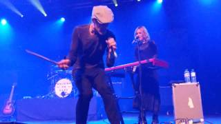 Walking On Cars - Two Stones - Roundhouse