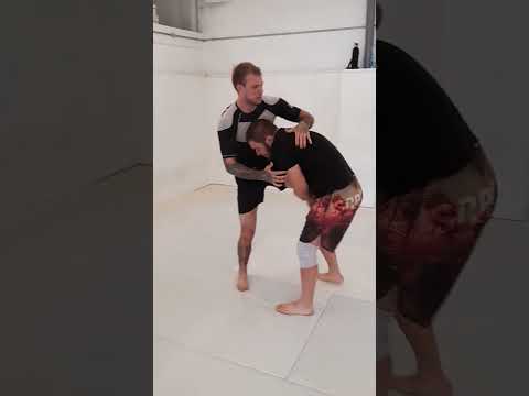 Knee Tap Thumbnail