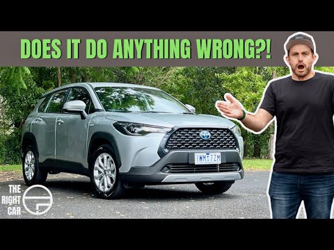 Fuel efficient and family friendly! 2023 Toyota Corolla Cross small SUV review (hybrid test)