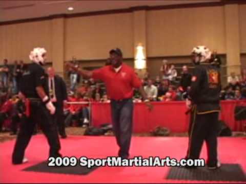 Mike Pombiero v Unk Mazzulo - 30-39 Men's MW point sparring - 2009 Diamond Nationals