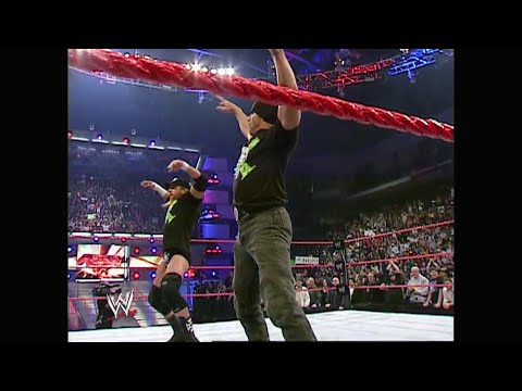 180 Shawn saves Jannetty + DX reunites - RAW 15th Anniversary 10 December 2007