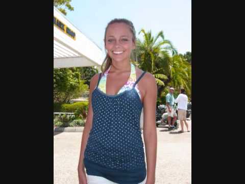 Mon a Q - Stay in Love