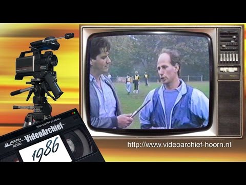 1986 Hoorn: Voetbal - Open trainingsdagen voor de jeugd