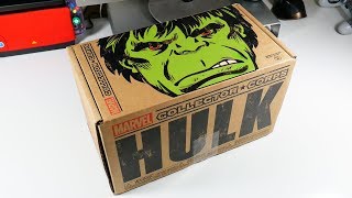 Unboxing Marvel HULK Subscription Box