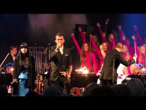 Koit Toome ja Sandra Nurmsalu, Waf koor - Isamaa ilu hoieldes