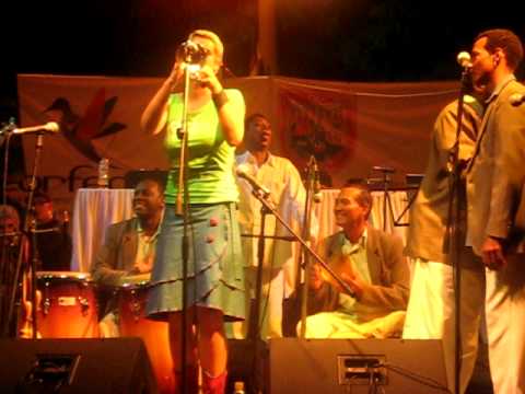 MAITE HONTELÉ EN FERIA DE CALI - CHAPOTTÍN