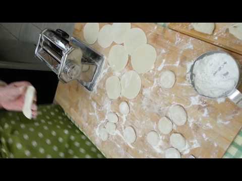 How to Make Chinese Dumpling Skins--Using Pasta Machine