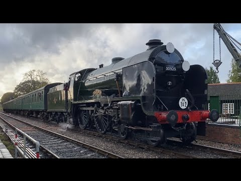 SR V Schools Class | 30925 ‘Cheltenham’ | Mid Hants Railway | Medstead & Four Marks | 30/10/22