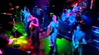 Robbie Williams - There She Goes (live at The Forum)