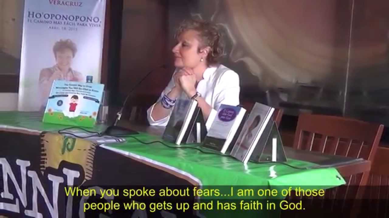 Mabel Katz: Conferencia de Prensa: El Camino Mas Fácil para Vivir en Veracruz (English Subtitles)