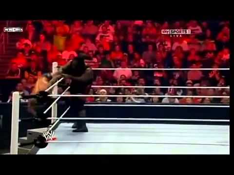 WWE Night of Champions 2011 - Mark Henry vs Randy Orton - Highlights
