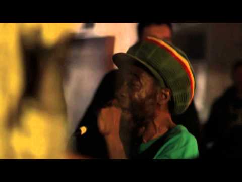 REGGAEBUS NIGHT #4  //  IRATION STEPPAS (3)