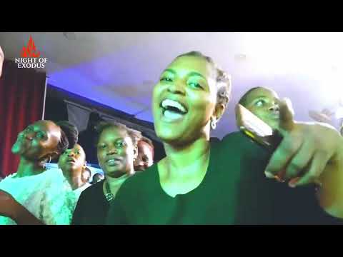 LOKUMU /sifa ni zako/ Alka MBUMBA live en Tanzanie
