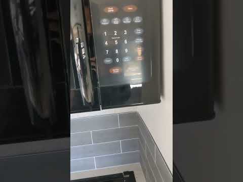 Using the Microwave and cooking vent