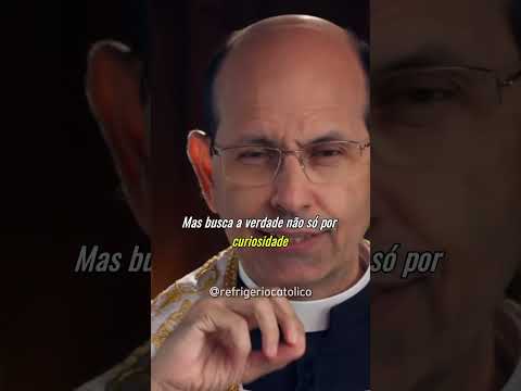 Deus É Santo - Católica