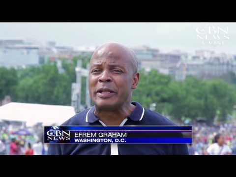 Together 2016: Thousands Brave 90  Temperatures to Pray for America