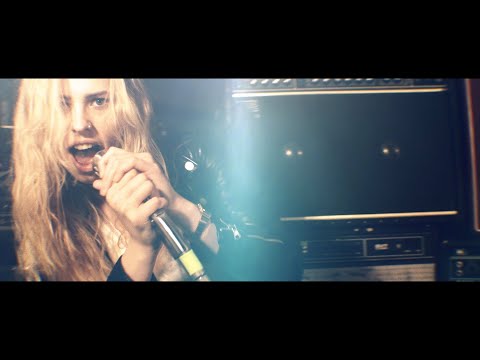 Sky Valley Mistress feat Dave Catching: Skull & Pistons (Official Video)