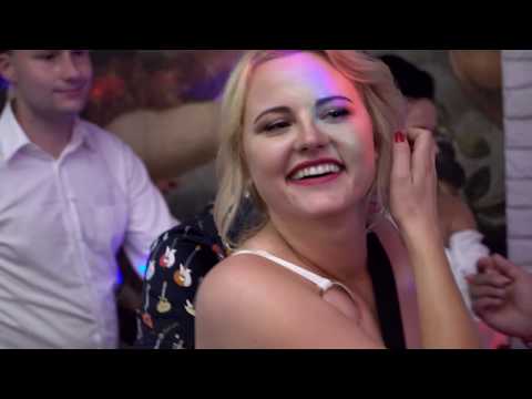 Niesamowite wykonanie dedykacji dla rodziców  - Purple Rain