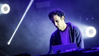 Four Tet - Parallel Jalebi at Glastonbury 2014