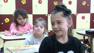 Близо 8000 ученици в Хасковска област се върнаха в класните стаи след едномесечно прекъсване