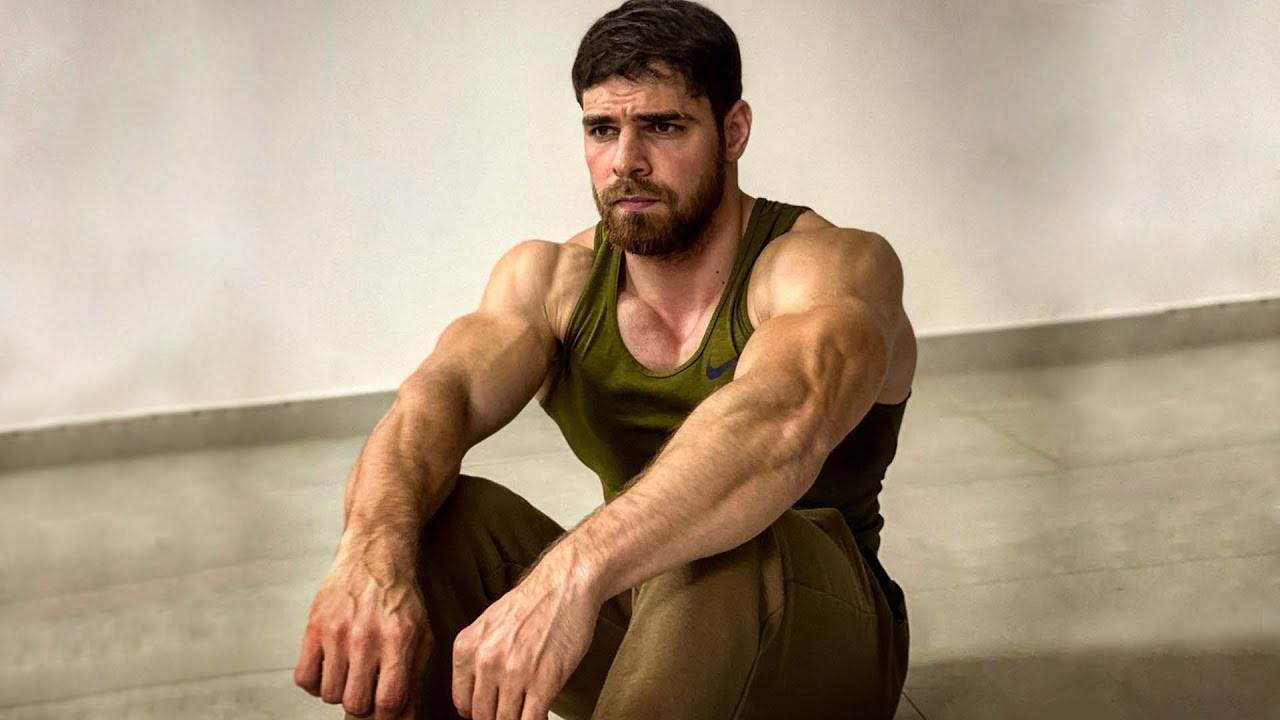 Илез Бадургов. Из воркаута в актеры.