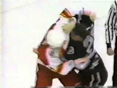 Jim Kyte vs Jay Miller