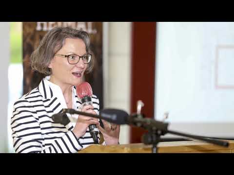 Übergabe „Heimat-Zeugnis“ Bürgerhaus Hamminkeln mit Ministerin Ina Scharrenbach