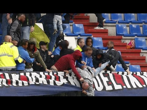 Willem II fans vs Feyenoord fans in the stands
