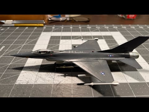 Academy 1/72 USAF F-16A Build