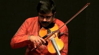 Violin performance on Thyagaraja Kriti - Ganamoorthe by Jayadevan 