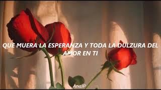 Danza De Gardenias - Natalia Lafourcade en Manos de Los Macorinos; Letra