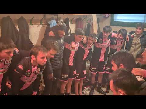 Les U18 A chantent leur victoire face à st André et la première place dans le vestiaire