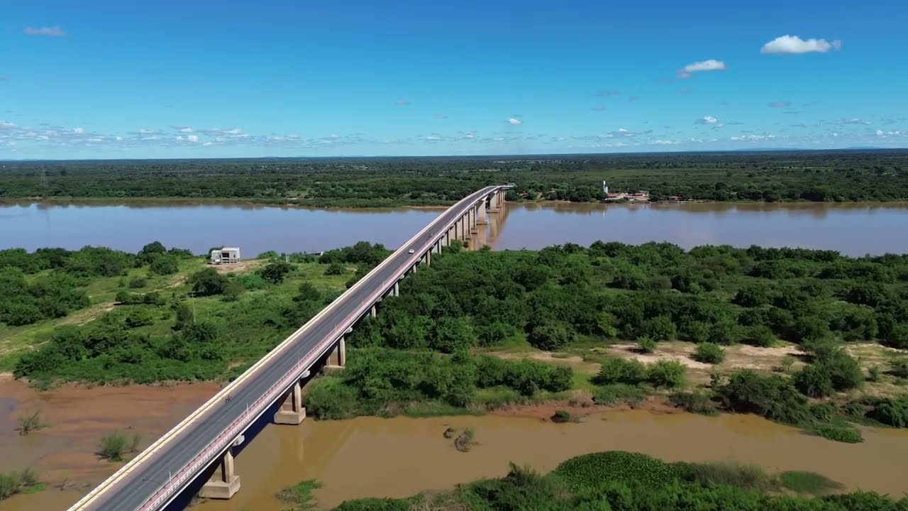 Bom Jesus da Lapa-BA. A capital baiana da fé! Conheça a cidade e a igreja que fica dentro do morro!