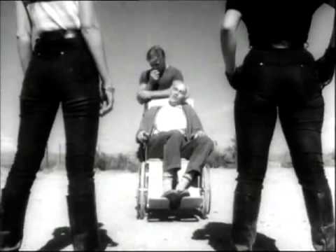 afbeelding Faster, Pussycat! Kill! Kill! trailer ©1965 Russ Meyer