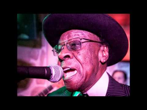 Bob Stroger     ~     ''Talk To Me Mama''  Live  1998