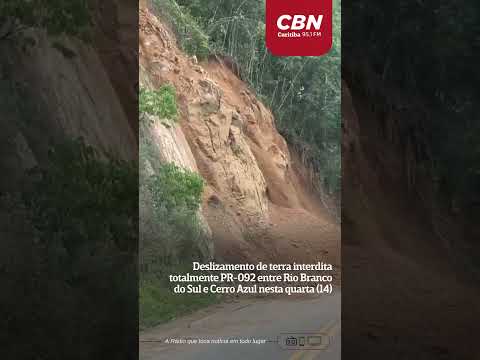 Deslizamento de terra interdita totalmente PR-092 entre Rio Branco do Sul e Cerro Azul nesta quarta