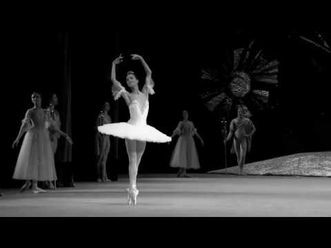 Mika Technika - E E E