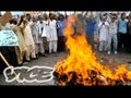 VICE Guide to Karachi with Suroosh Alvi : Pakistan's Most Violent City (Part 1/5)