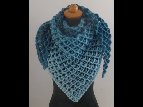 Triangle Scarf No. 33 * BEAUTIFUL AND SIMPLE TRIANGLE SCARF *