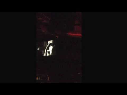 Pearl Jam 10/15/13 Worcester I (Man of the Hour)