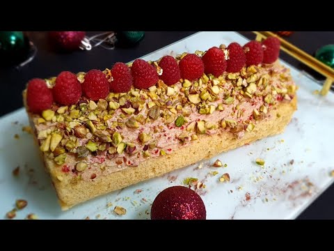 Easy Pistachio Raspberry Yule log, Bûche de Noêl, Rolled Cake for your FESTIVE celebration