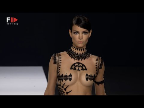 STEPHANE ROLLAND Haute Couture Fall 2022 Paris - Fashion Channel