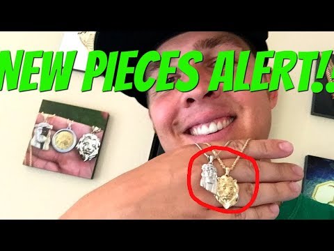 download lagu mp3 mp4 Lion Medallion Necklace, download lagu Lion Medallion Necklace gratis, unduh video klip Lion Medallion Necklace