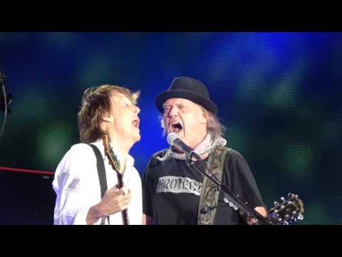 Paul McCartney    Desert Trip   Duet with Neil Young   A Day in the Life   October 15, 2016