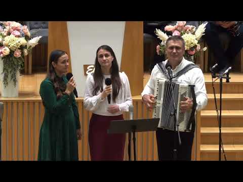 Familia Puha - Navigăm pe oceanele lumii