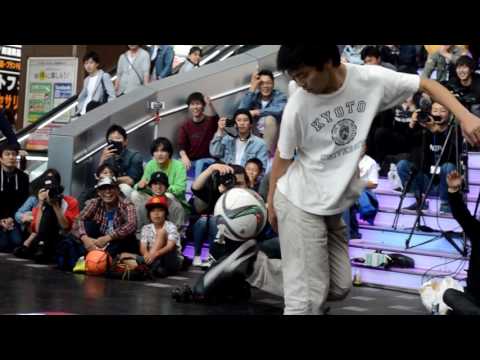 JFFC 2017 Top 16: Usshi vs Tokura | Japanese Freestyle Football Championships